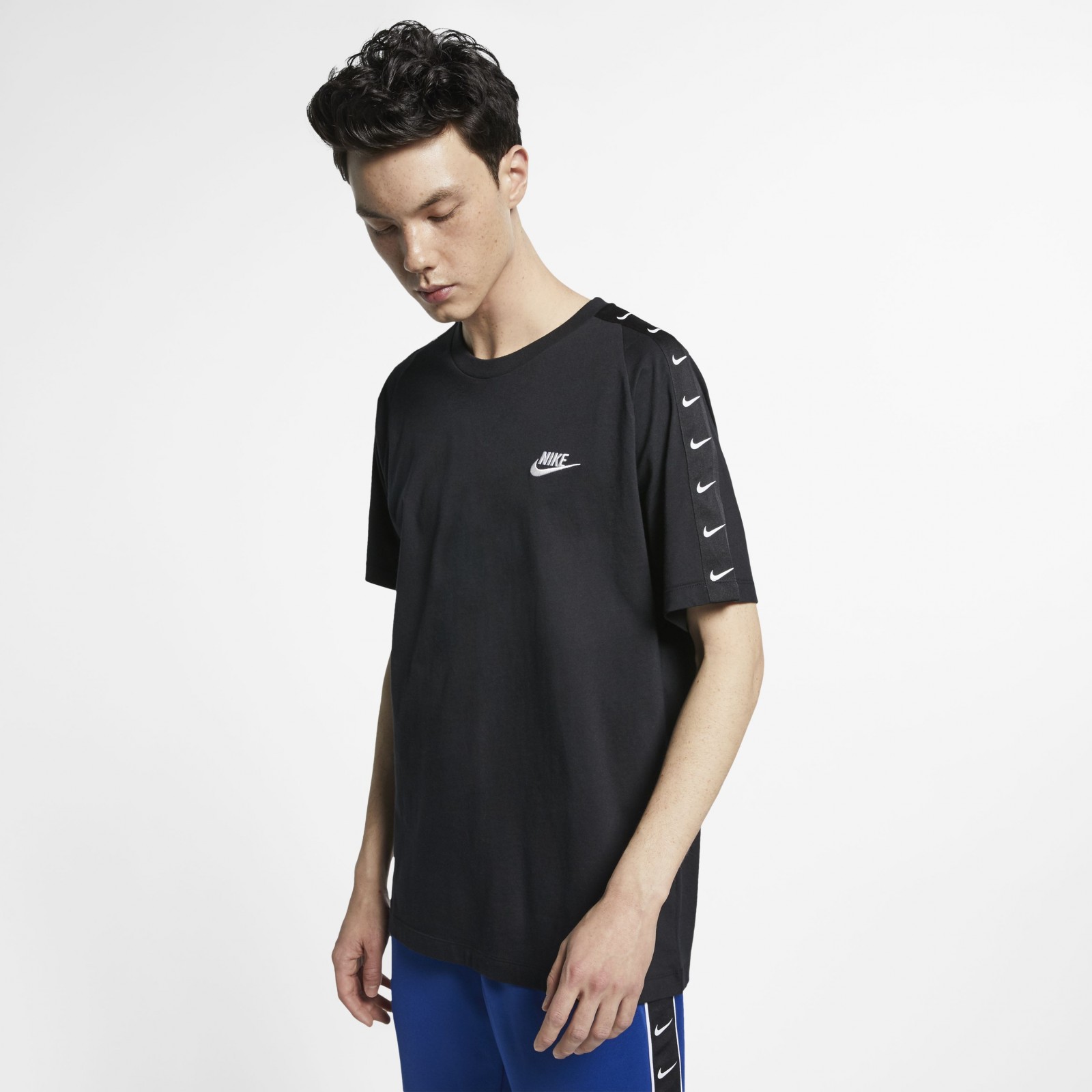 m nsw tee hbr swoosh 2