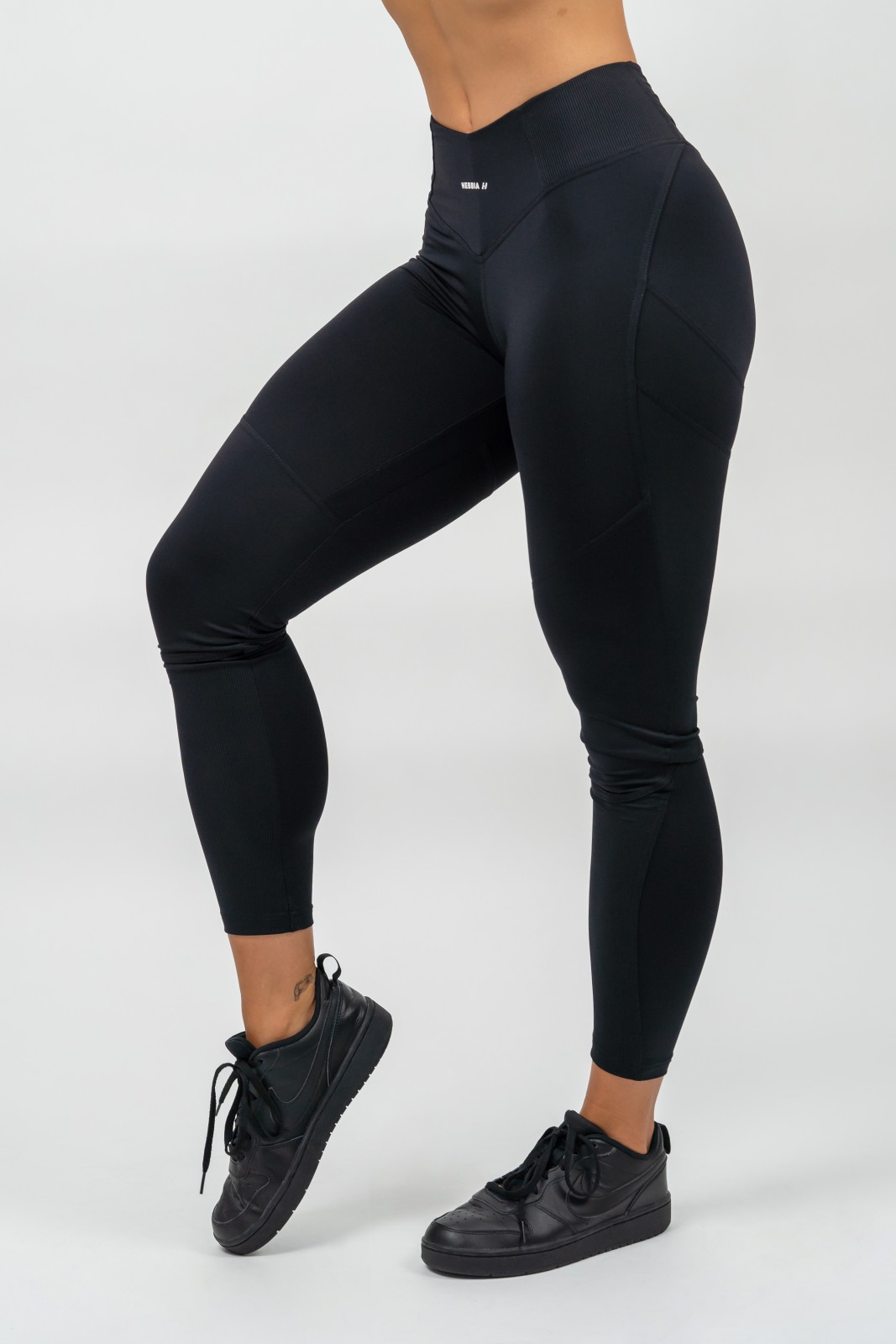 Levně Nebbia High Waisted Shaping Leggings GLUTE PUMP L