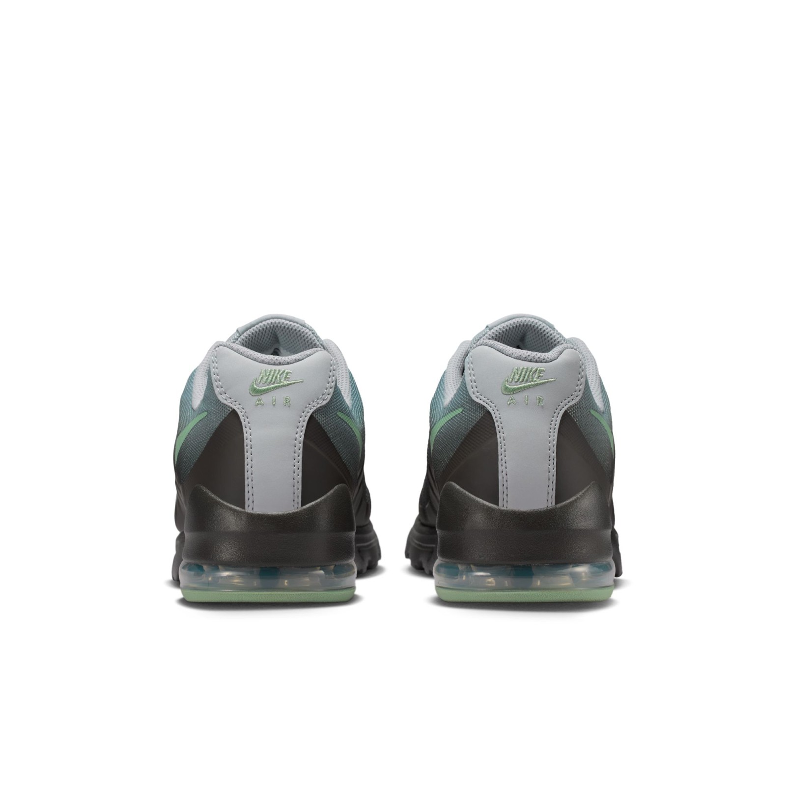 Nike Air Max Invigor 40,5 (obrázek 5)