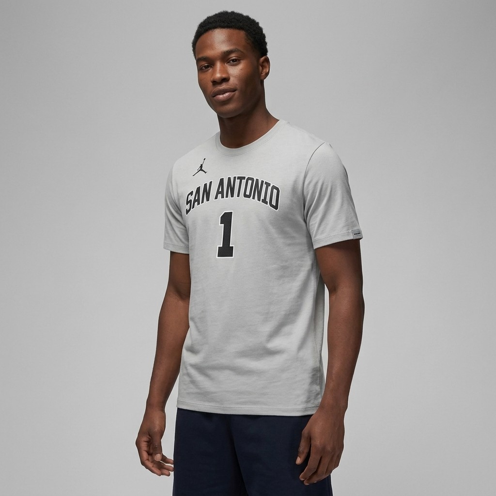 Nike SA Spurs Essentials T-shirt L