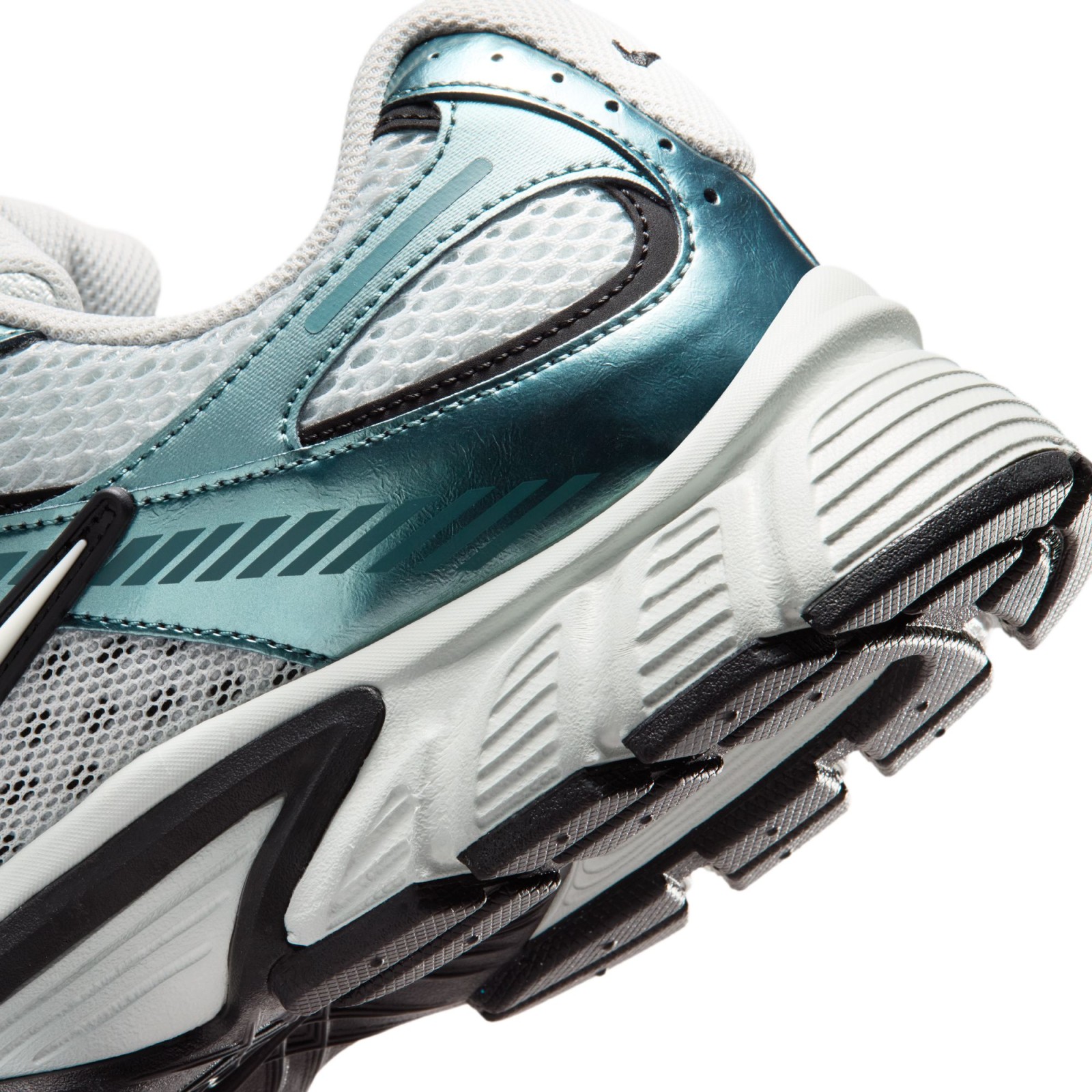 Nike V5 RNR Shoes 41 (obrázek 7)