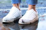Jak vyčistit bílé boty