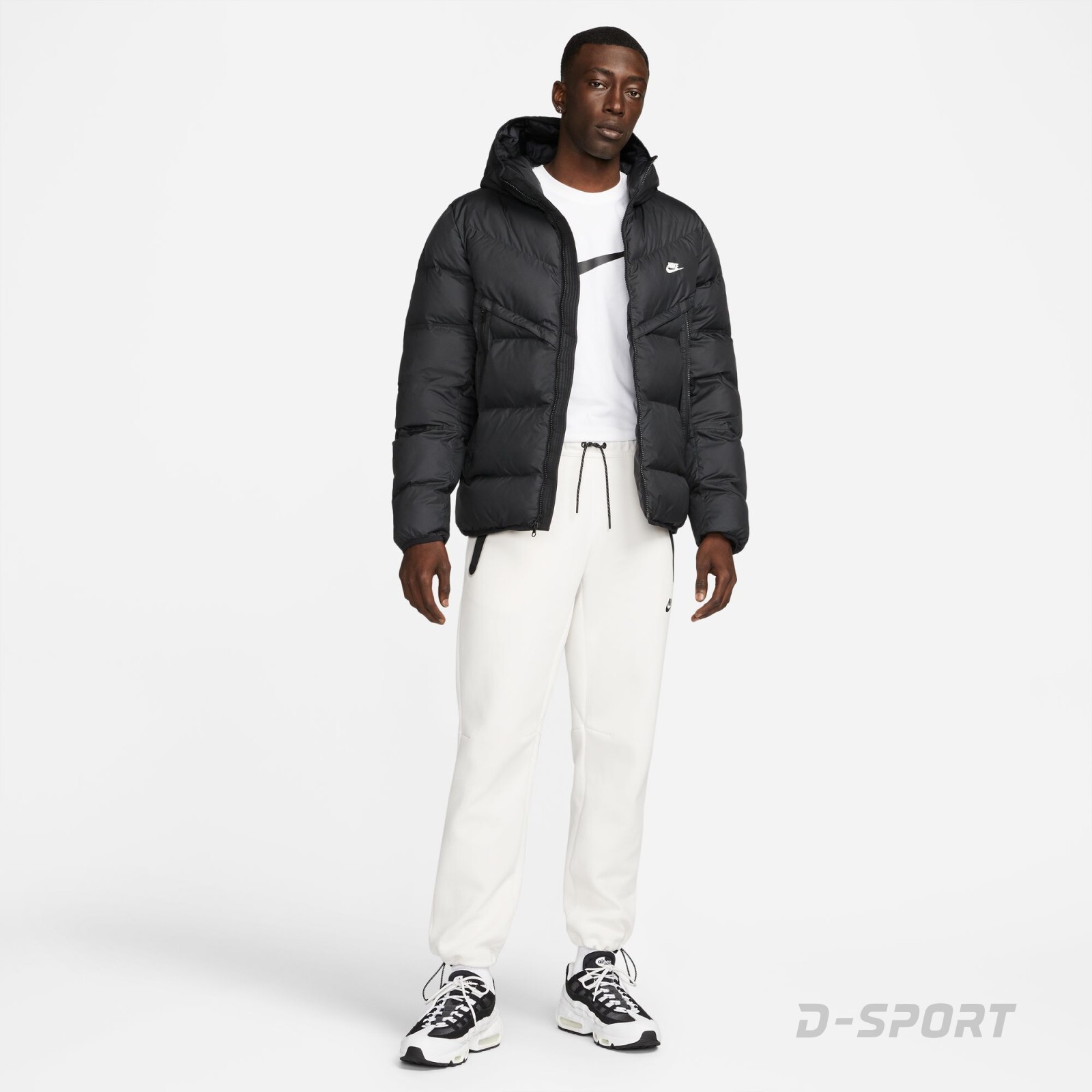 Nike Sportswear Storm-FIT Windrunner