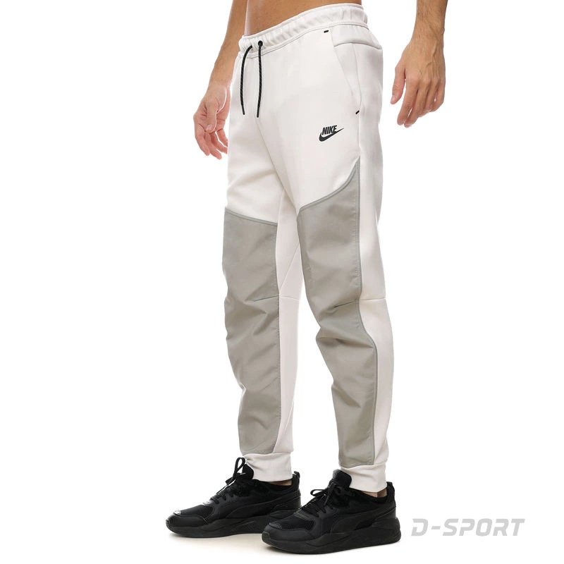 NIKE SPORTSWEAR TECH FLEECE CO