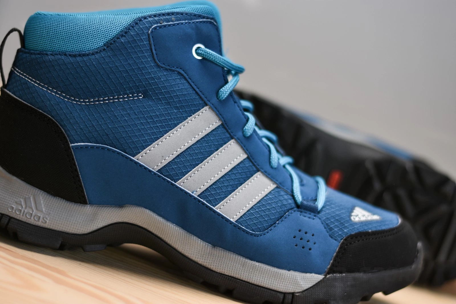 Zimni boty adidas HYPERHIKER K S80826 D Sport