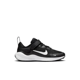 Nike Revolution 7
