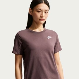 Nike Sportswear Club Essentials Womens T-Shirt